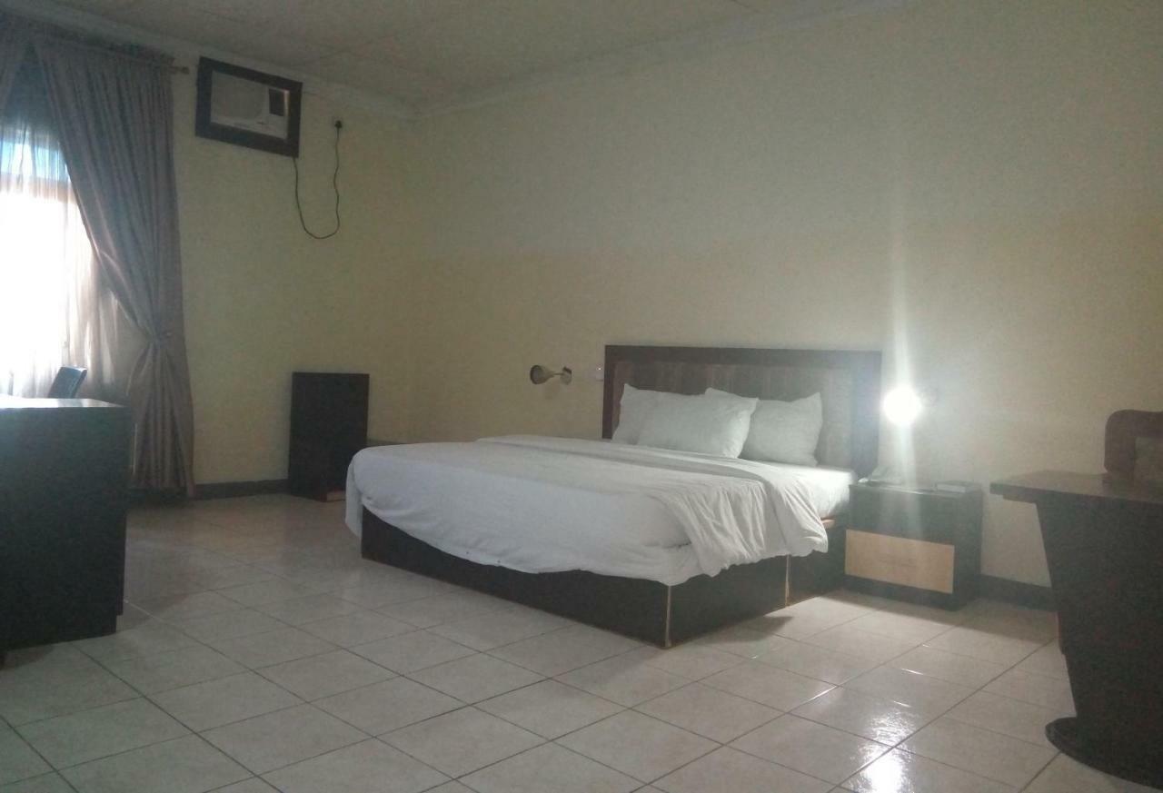 Peace Haven Hotel Abuja Exterior foto